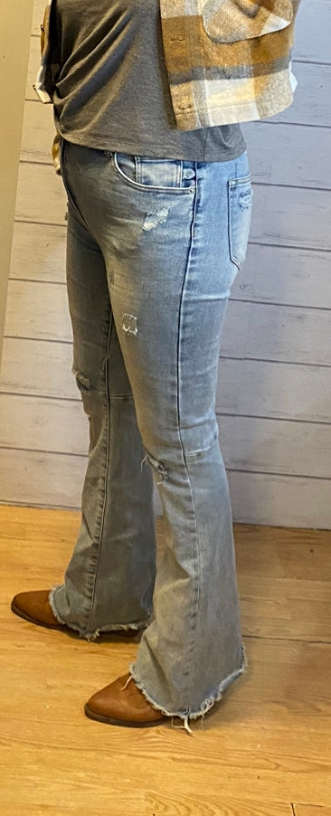 Risen Flare Jeans