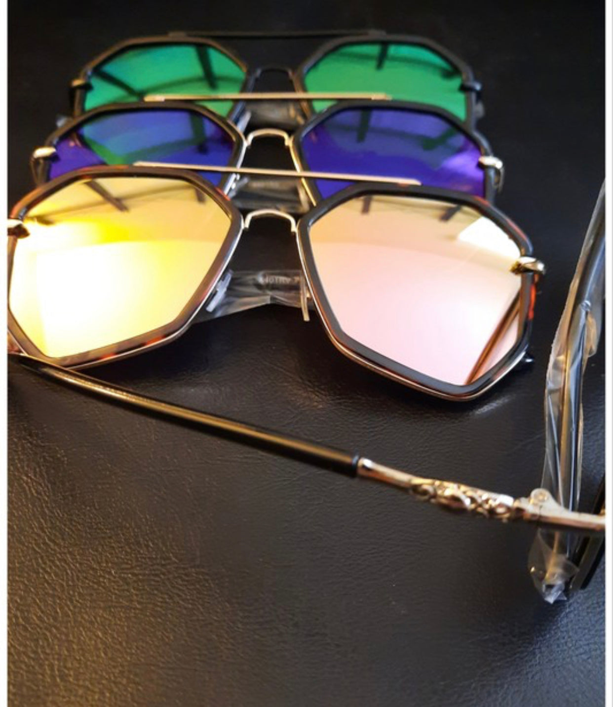 Geometric Aviator Sunglasses