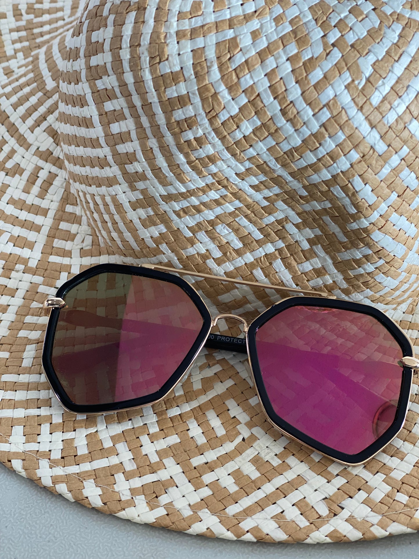 Geometric Aviator Sunglasses