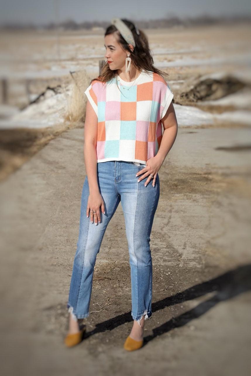 Sleeveless Color Blocked Sweater